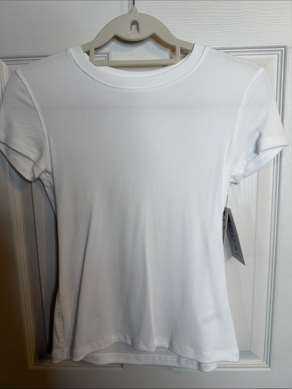 Tahari White Ribbed Short-Sleeve Crew Tee